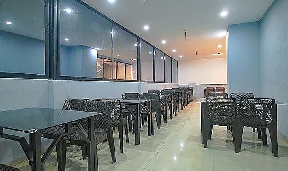 undefined Fabhotel Destiny 54 3