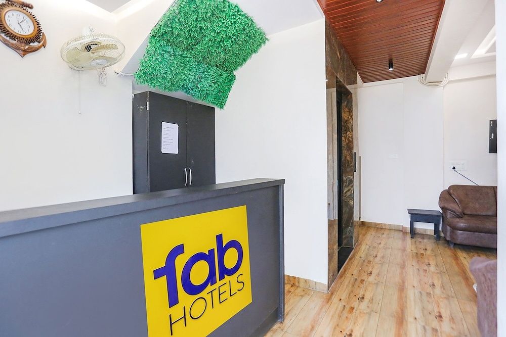 undefined Fabhotel Destiny 74 4