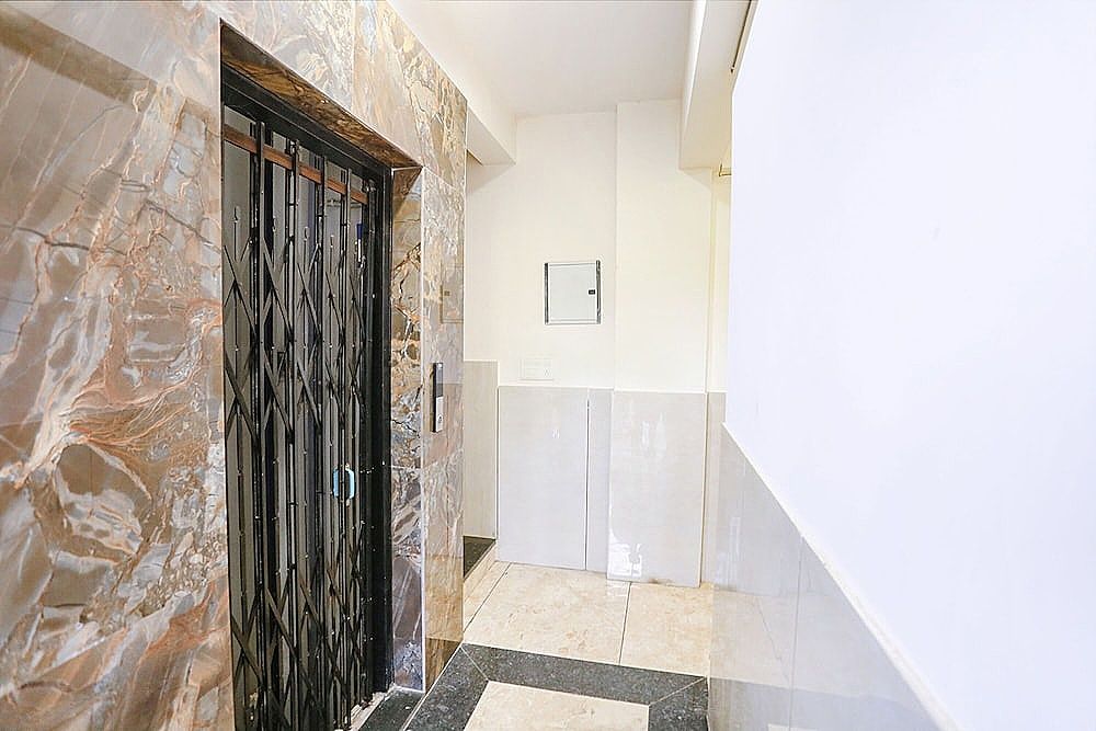 undefined Fabhotel Destiny 74 7