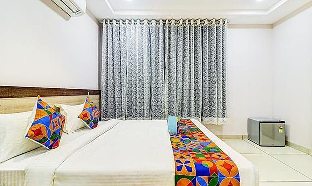 undefined Fabhotel Meera Palace 5