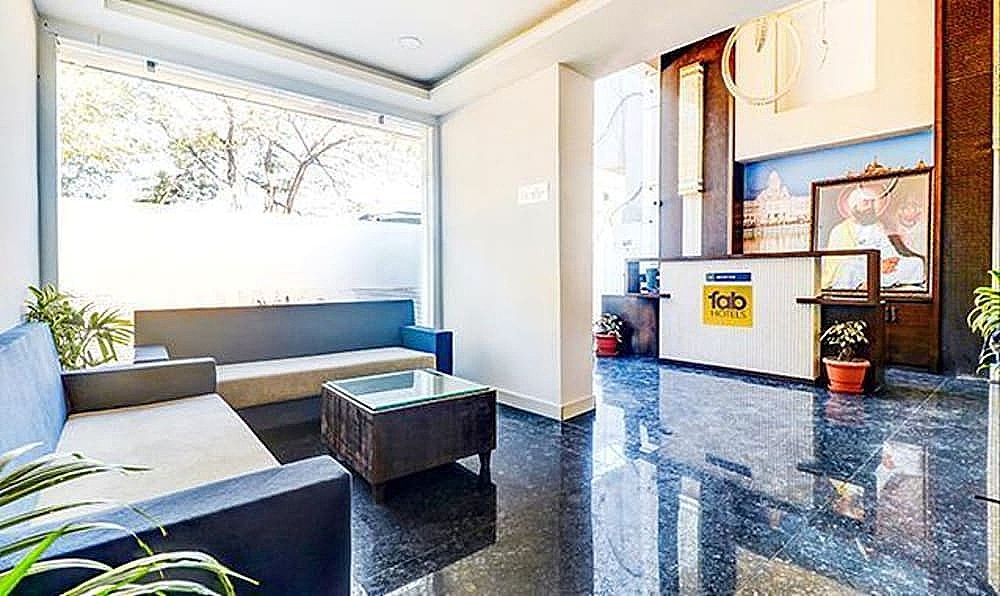 undefined Fabhotel Meera Palace 2