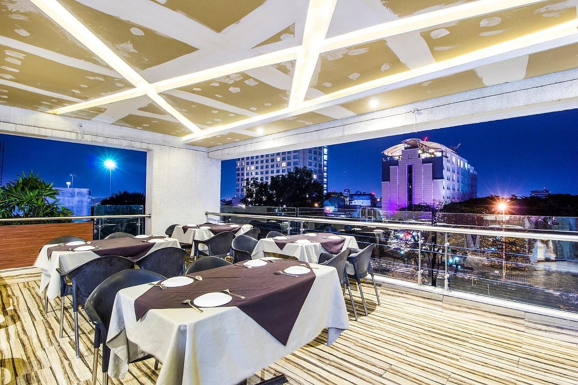 undefined Fabhotel Prime Avenue 6