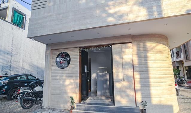 undefined FabHotel Benchmark 7