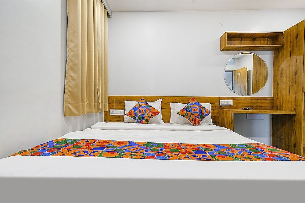 undefined Fabhotel Unity Landmark 8