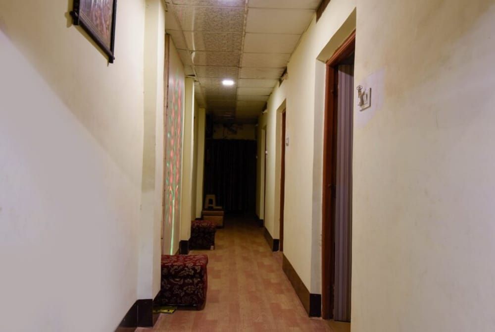 undefined Goroomgo Mayur Jabalpur 5