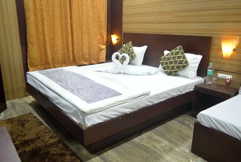 undefined Goroomgo Dhingra Residency Jabalpur 5