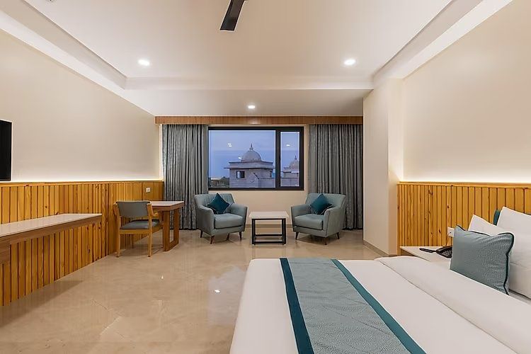 HOTEL HIGHWAY KING BAGRU King Double Room 4