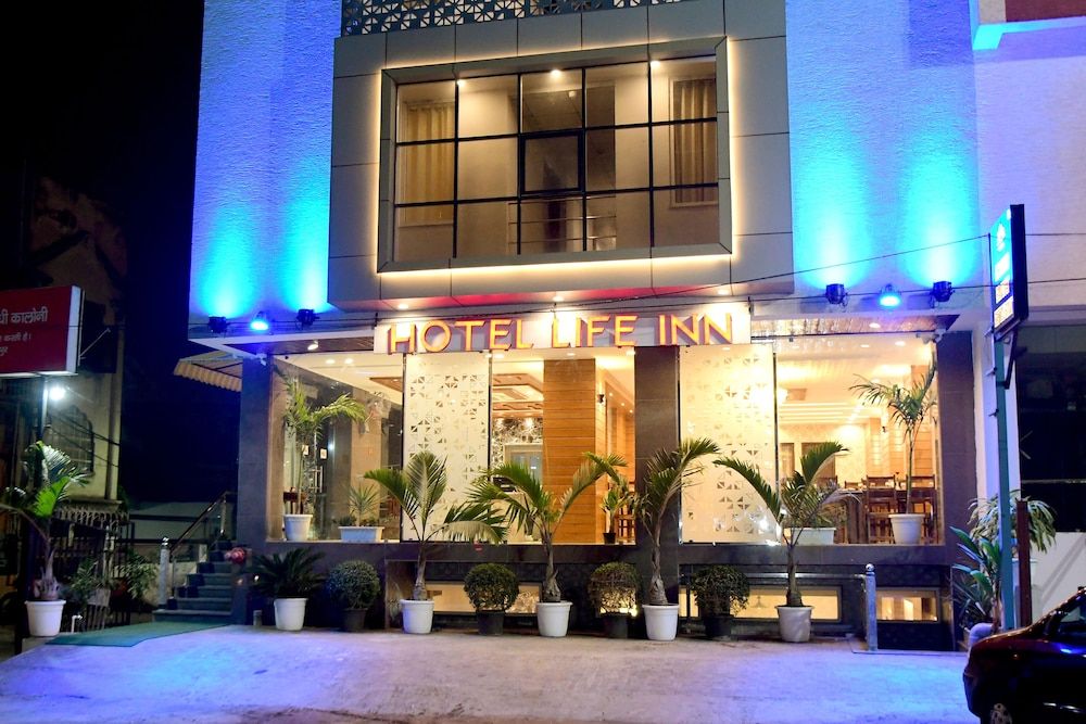 undefined Hotel Life Inn 7