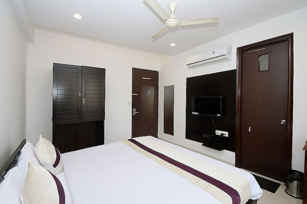 Hotel Life Inn Deluxe Double Room 3