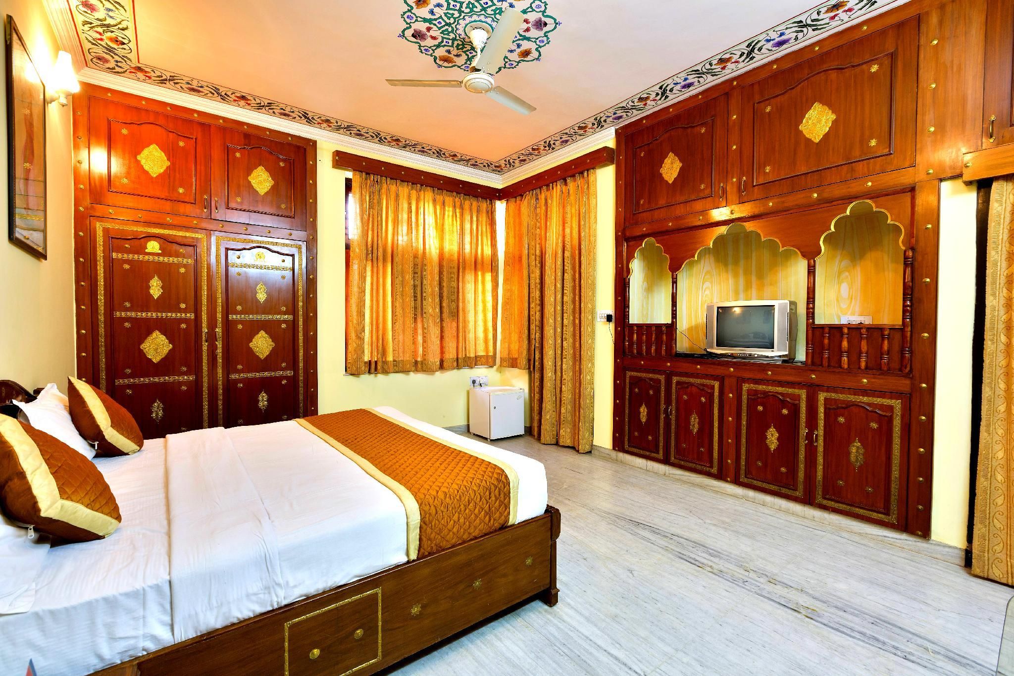 Super Deluxe Room