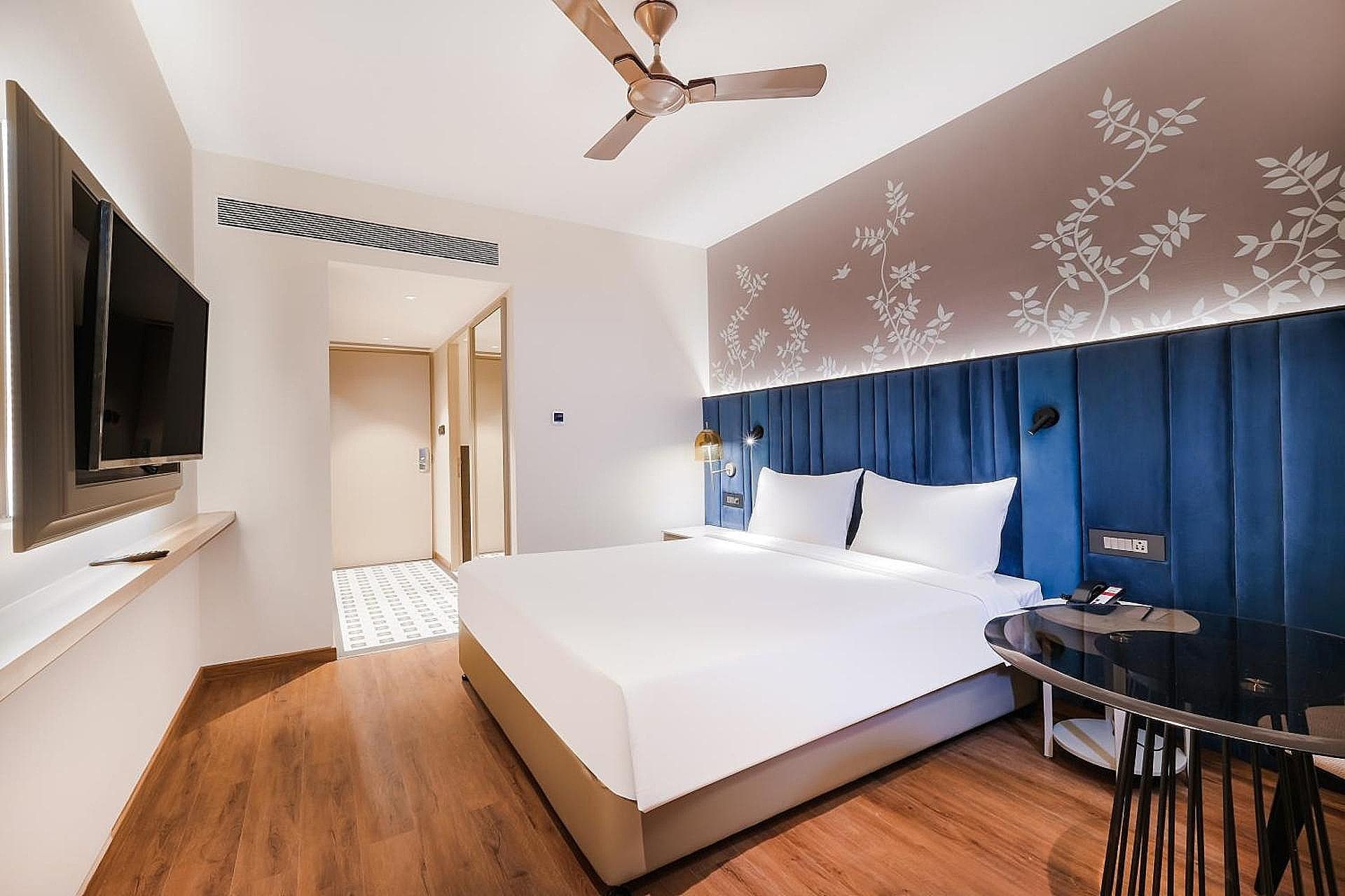 7 Apple Hotel Jal Mahal Jaipur Deluxe Room 6