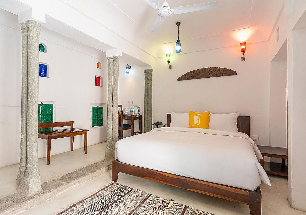 Bloom Boutique | Chelon Haveli Heritage King Room 8