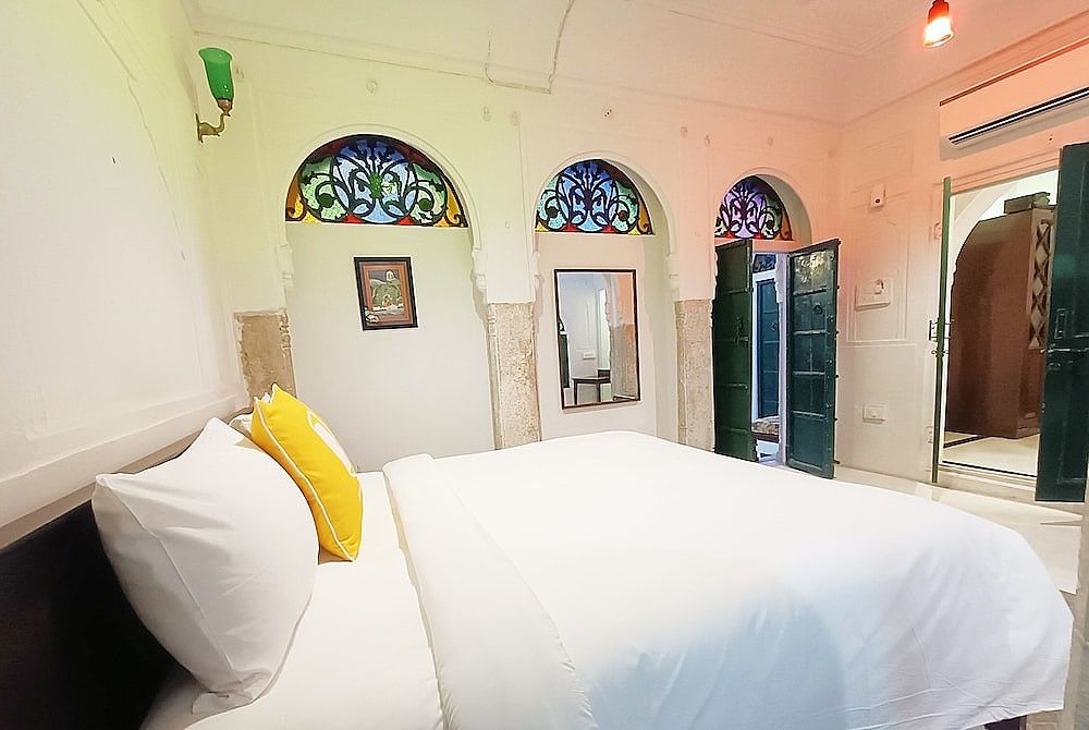Bloom Boutique | Chelon Haveli Heritage King Room 7