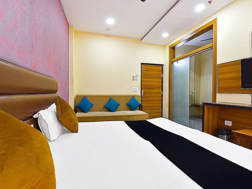 ANUVARAT VISHWA BHARTI SOCIETY Deluxe Room, 1 Double Bed, Balcony 3