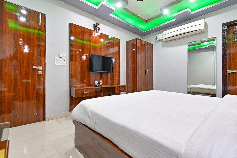undefined FabHotel Sag Residency 7