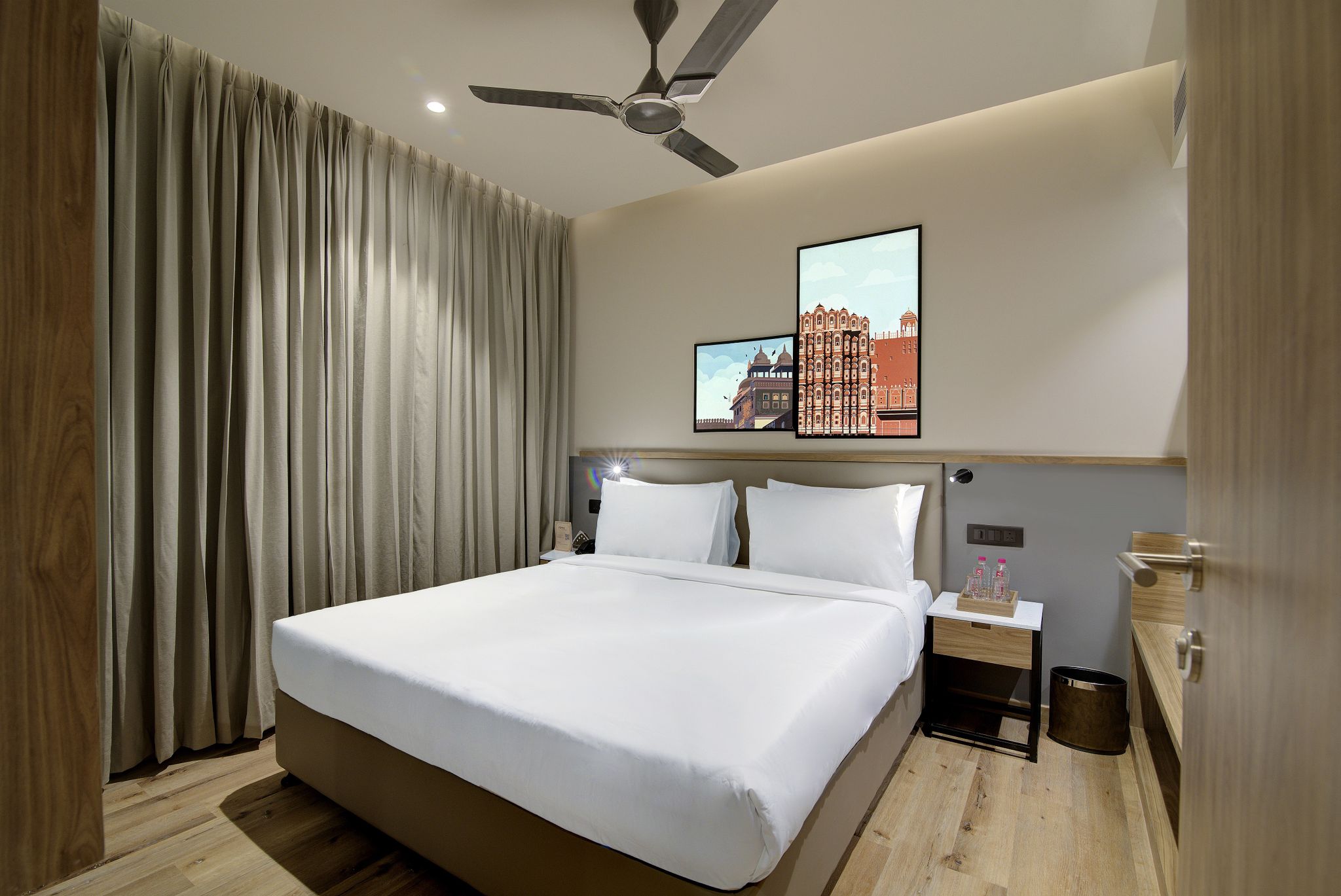 7 Apple Hotel Tonk Road, Jaipur Deluxe Queen Room 4