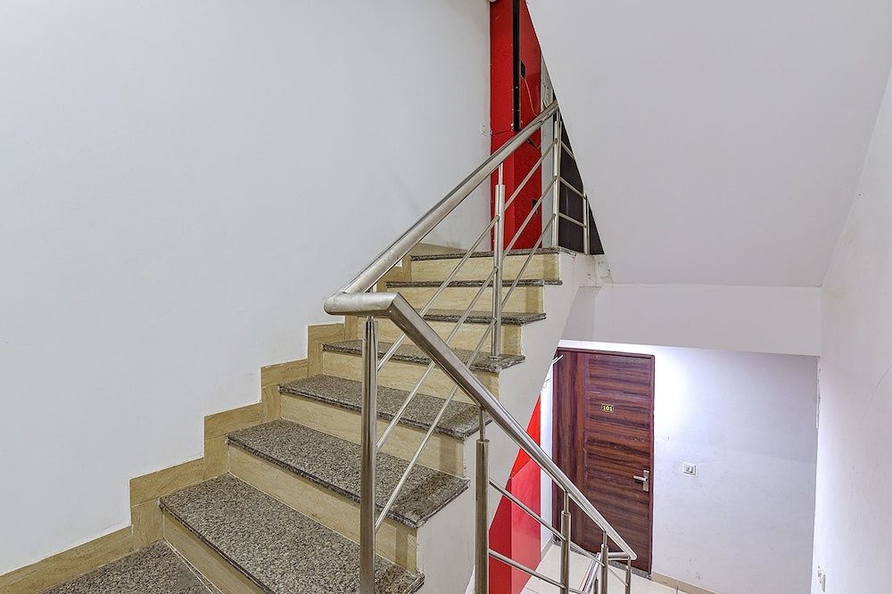 FabHotel Monark