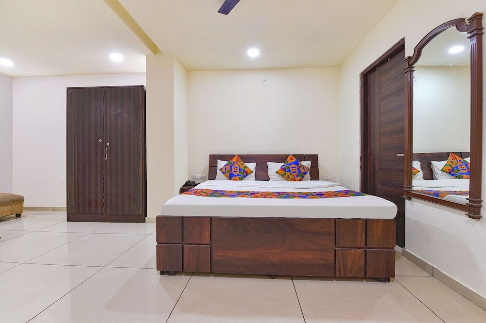 FabHotel Monark