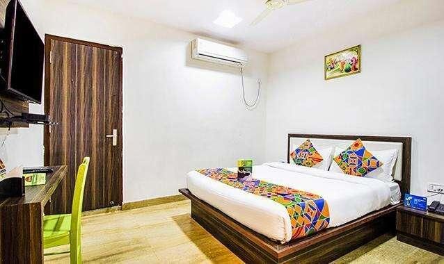 FabHotel Airport Residency Deluxe Room 2