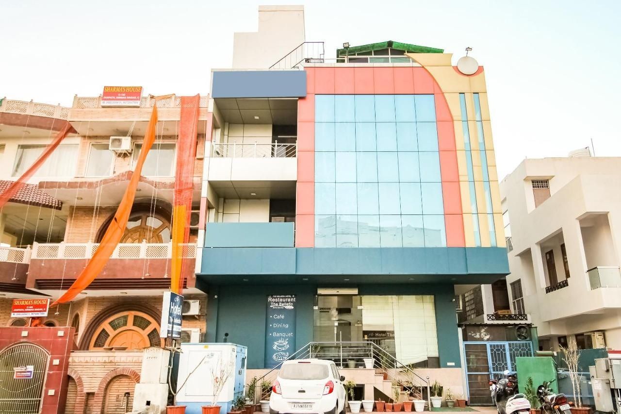 Via Rushank Residency Deluxe Room 9