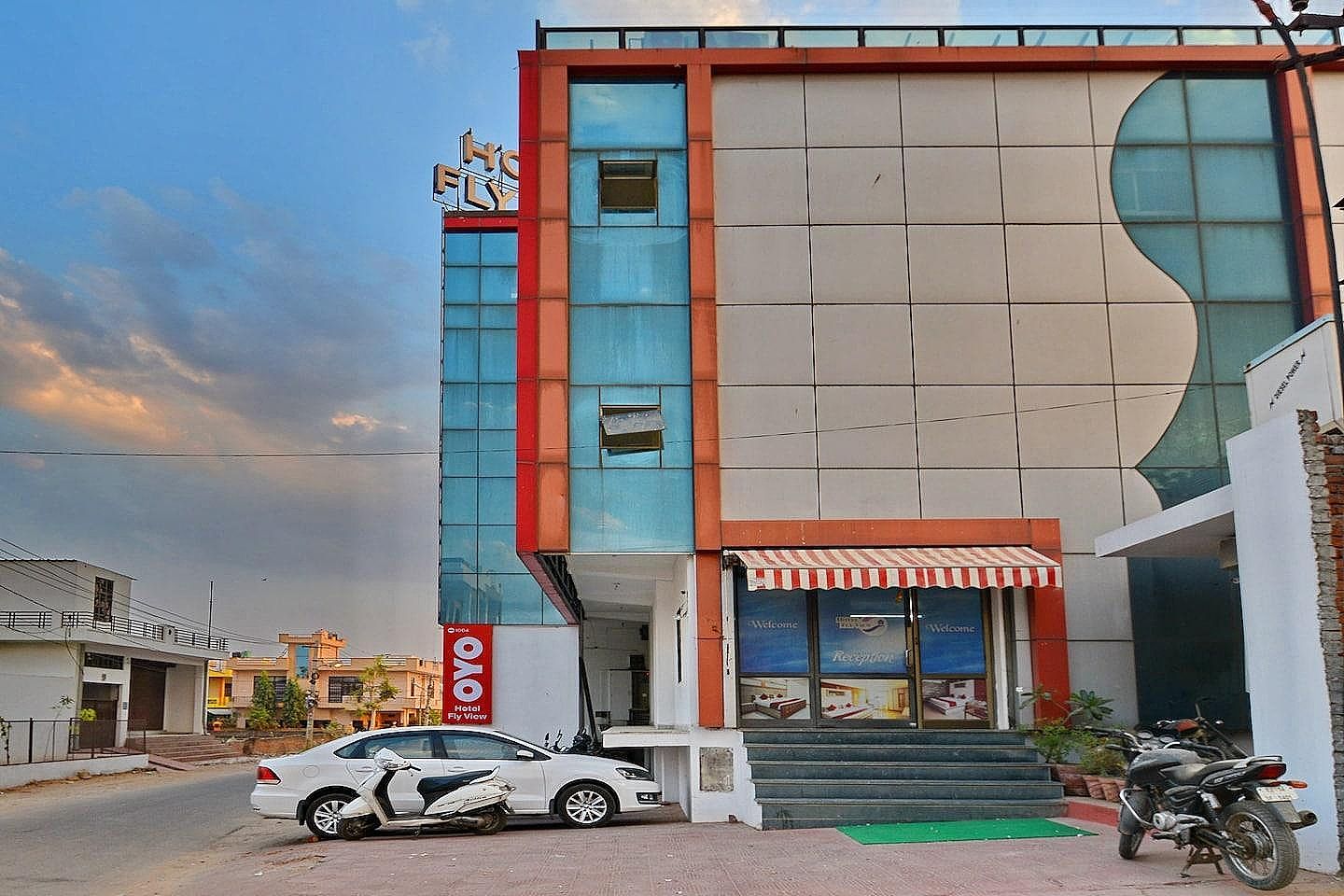 undefined FabHotel Fly View 3