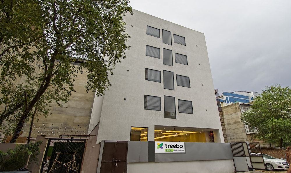 Treebo Pink City Grand