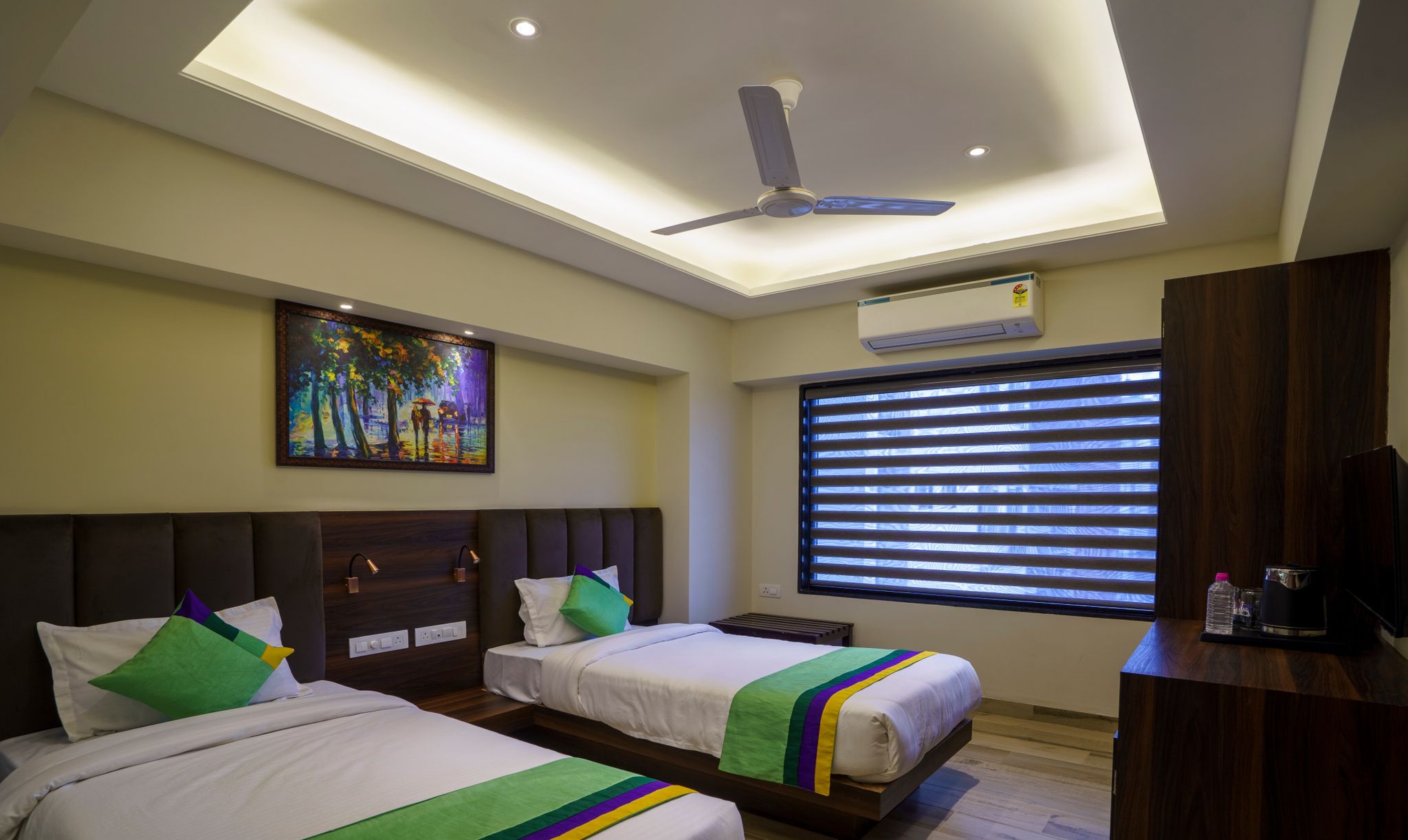 Treebo Pink City Grand Standard Double Room 12