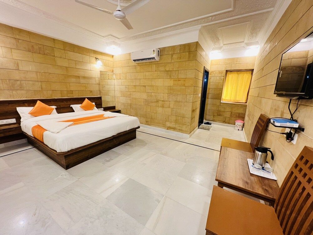 Hotel Garh Villa Standerd AC Room 3