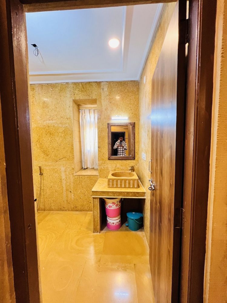 Hotel Garh Villa Standerd AC Room 11