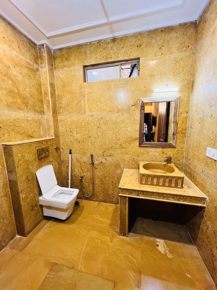 Hotel Garh Villa Standerd AC Room 10