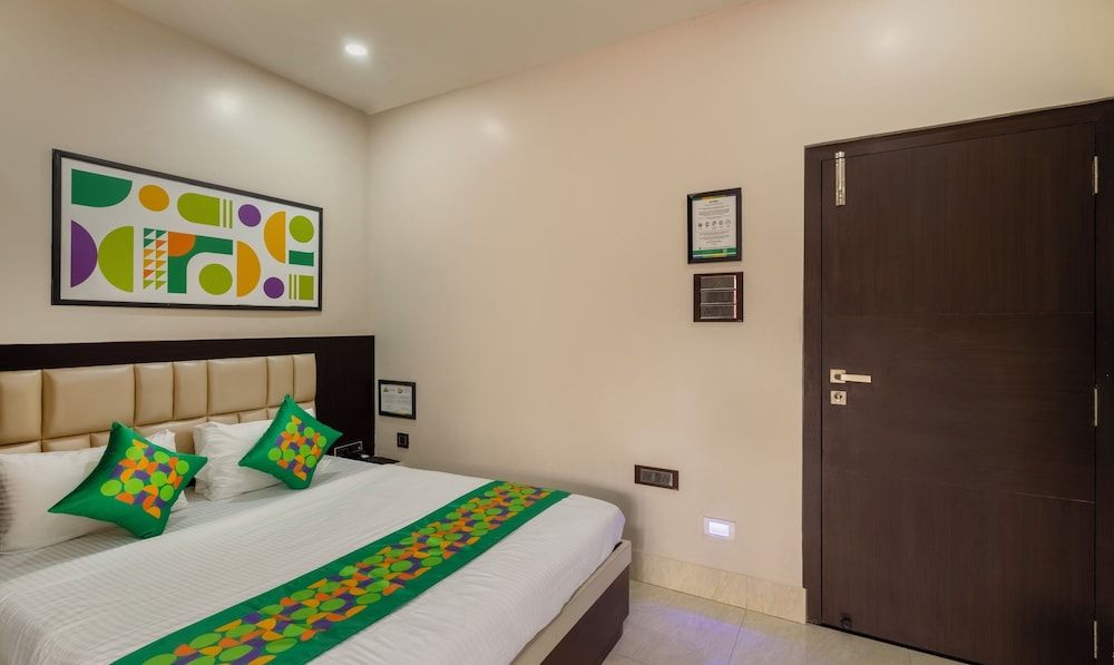 The Golden Sand Standard Room 3