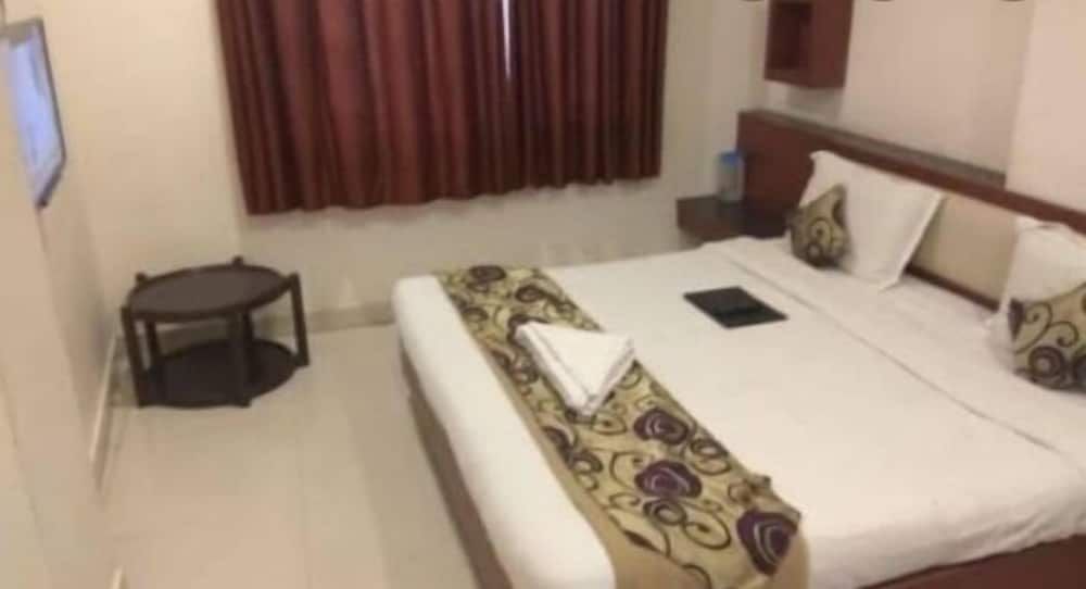 undefined Hotel Durga Silverline 8