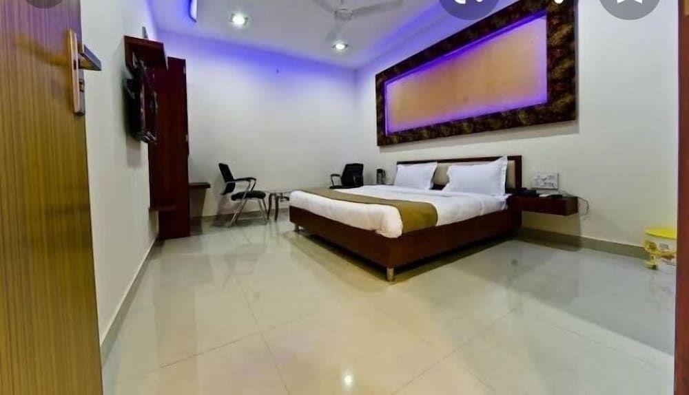 undefined Hotel Durga Silverline 2
