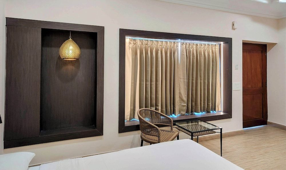 Lake View Hotel and Resort Luxury Room, Balcony, Lake View 26
