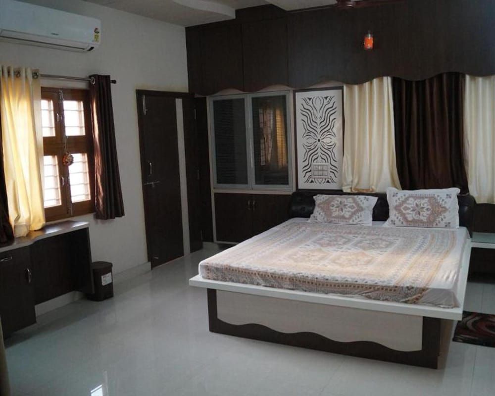 undefined Immaculate 7-bed House in Jodhpur 6