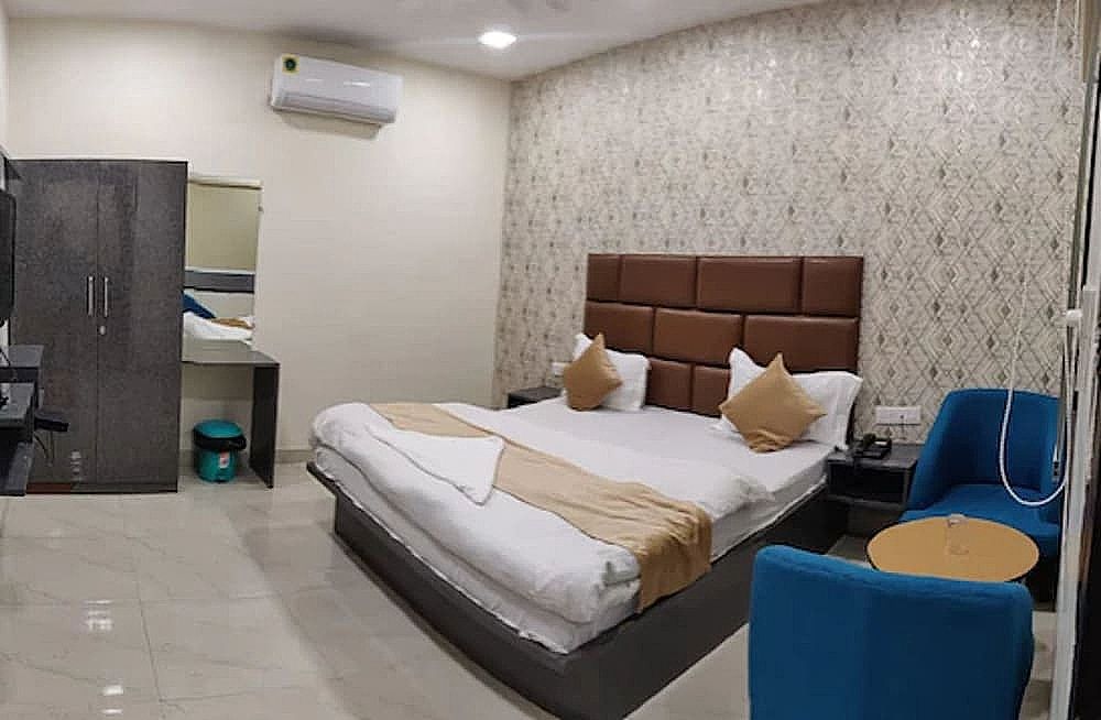 undefined Goroomgo Mandakini Royale Kanpur