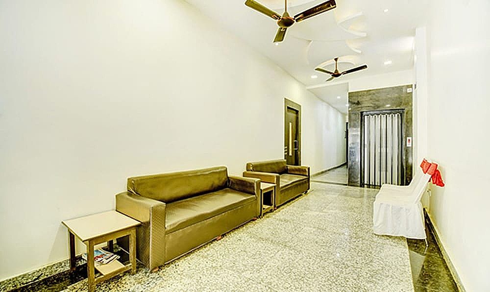 undefined Fabhotel Solitaire Inn 2