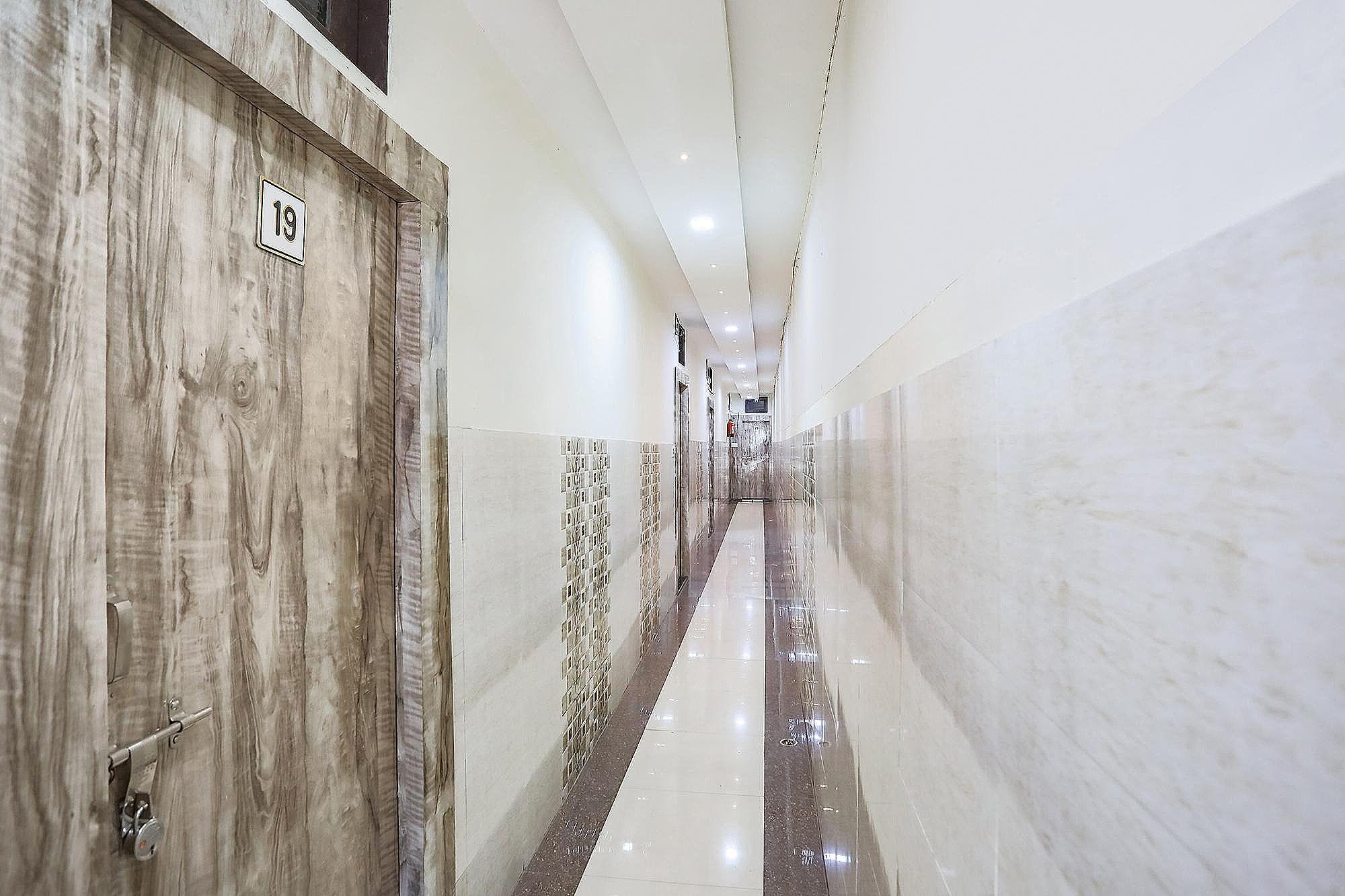 undefined Via Welcome 3