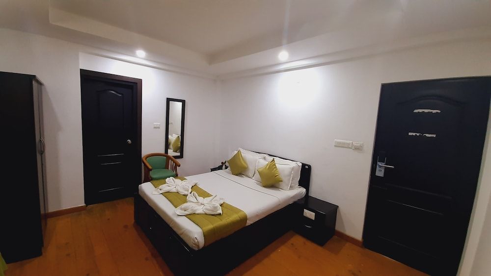 undefined Tanzanite 5