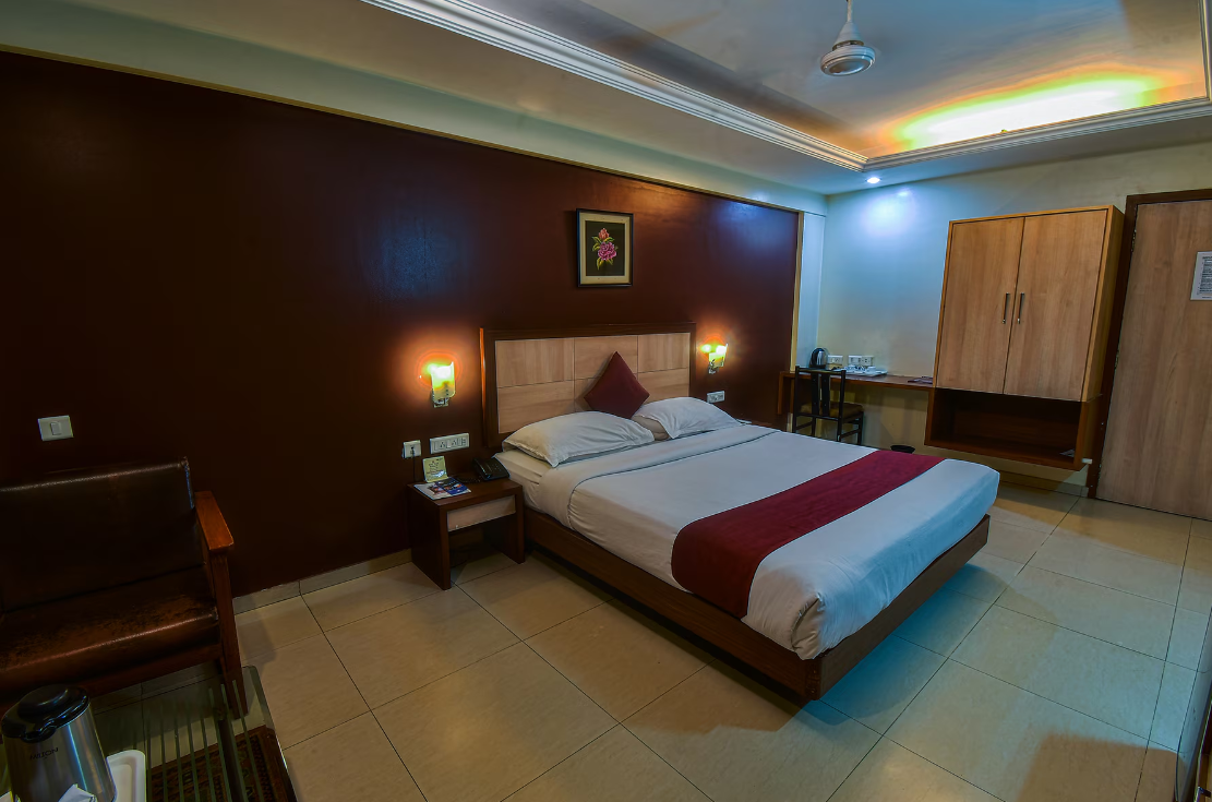 Hotel Pearl Deluxe AC Room 3