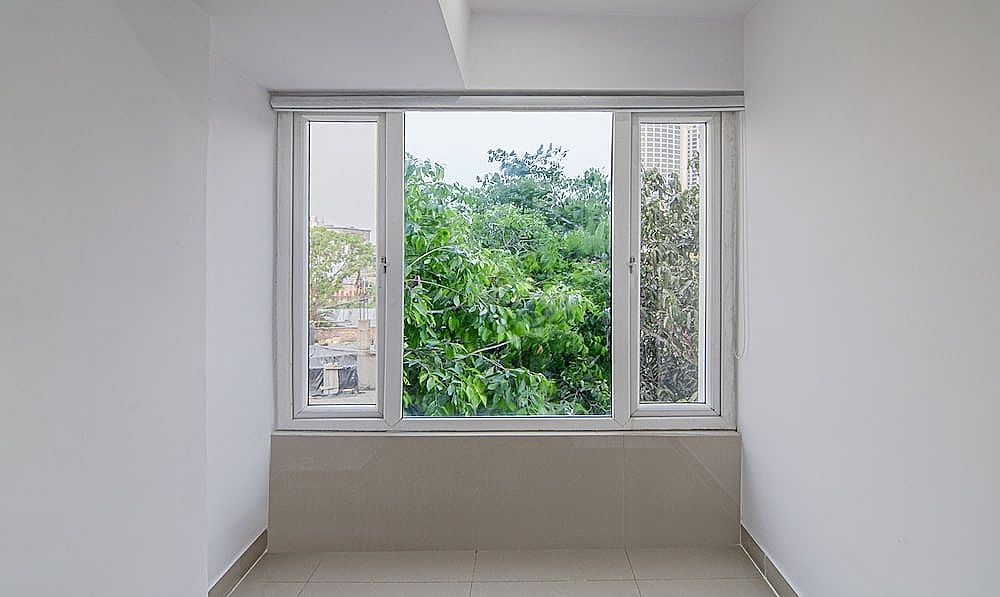 Treebo The Platinum Studio 50 Deluxe Double Room 6