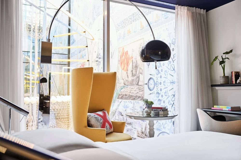 ANDAZ AMSTERDAM, PRINSENGRACHT, BY HYATT Room, 1 Queen Bed (Atrium View) 2