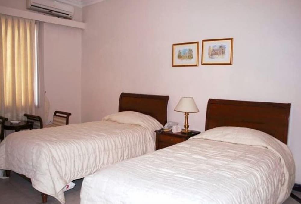 Deluxe Room, 1 King Bed, Valley View