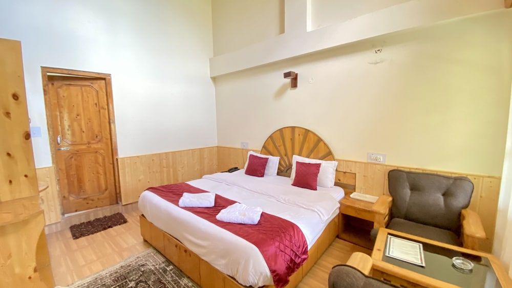 Hotel Purnima River View Deluxe Double Room 3