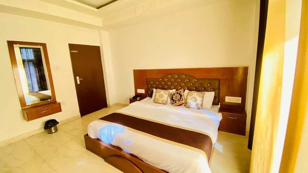 undefined Hotel Vansh 8