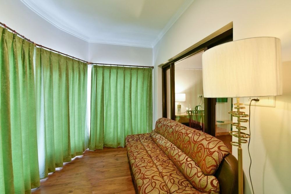 Hotel Mantra  Deluxe Cottages 5