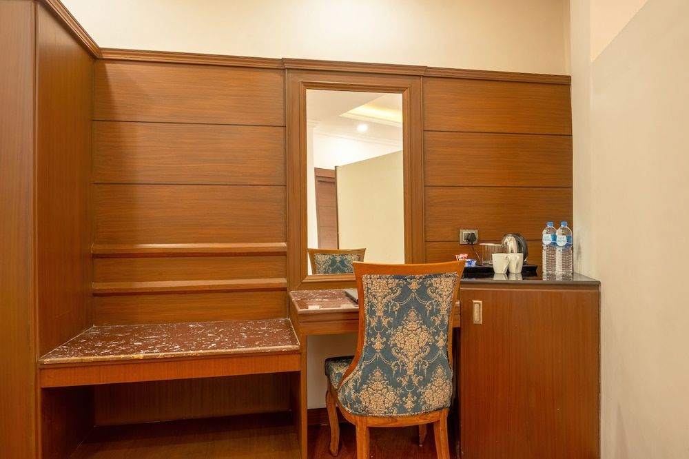 Hotel Gyalpo Residency - A Mountain View Luxury Hotel in Leh Luxury Room 7