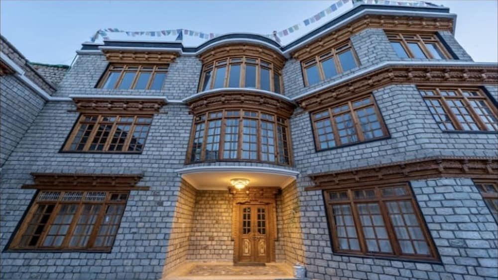undefined The Khawachan House