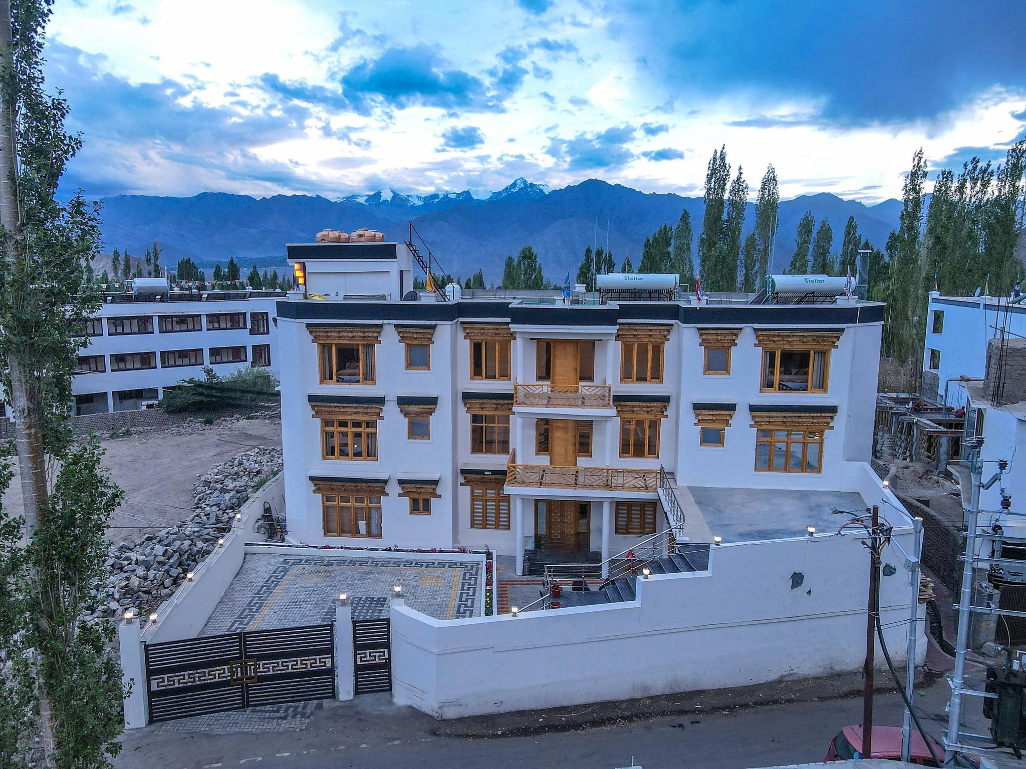 undefined De Solace Hotel Leh