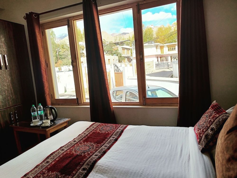 undefined Munna Palace 8